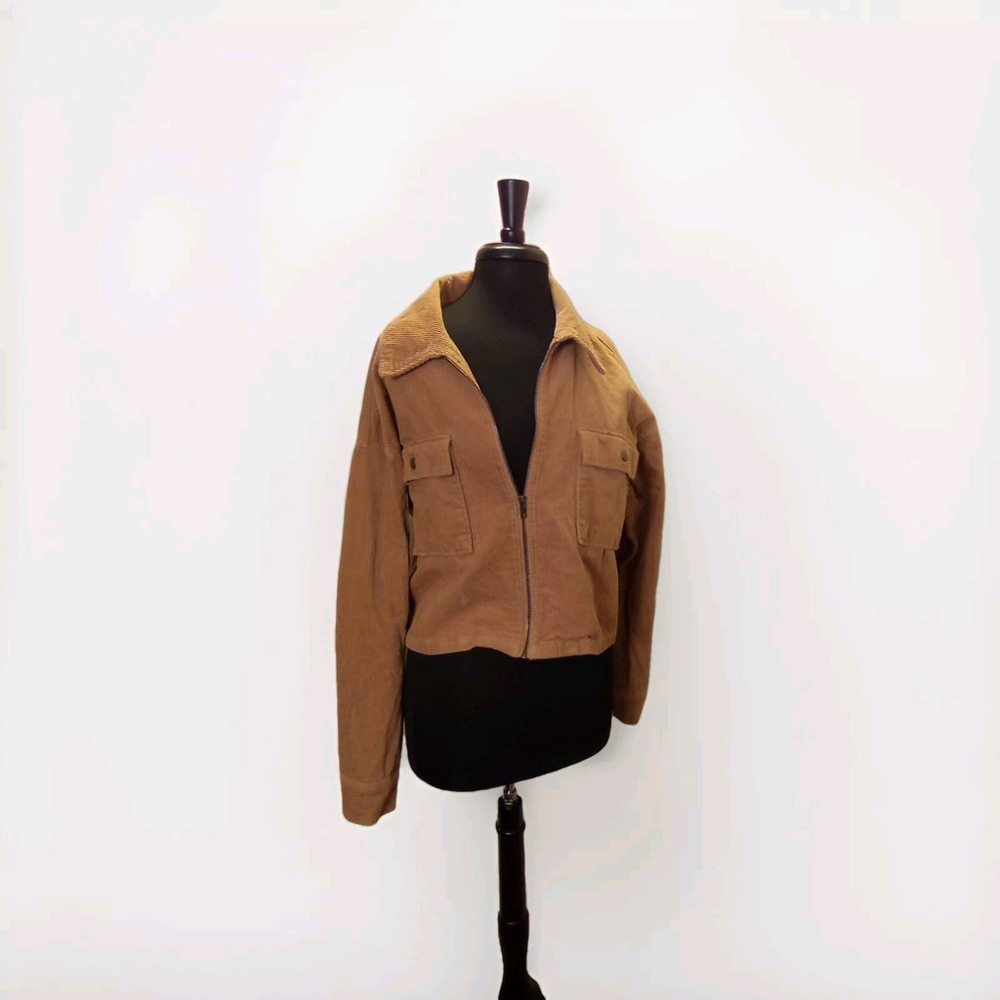 CELEBRITY PINK CULDOROY JACKET PRE-OWNED SIZE LARGE